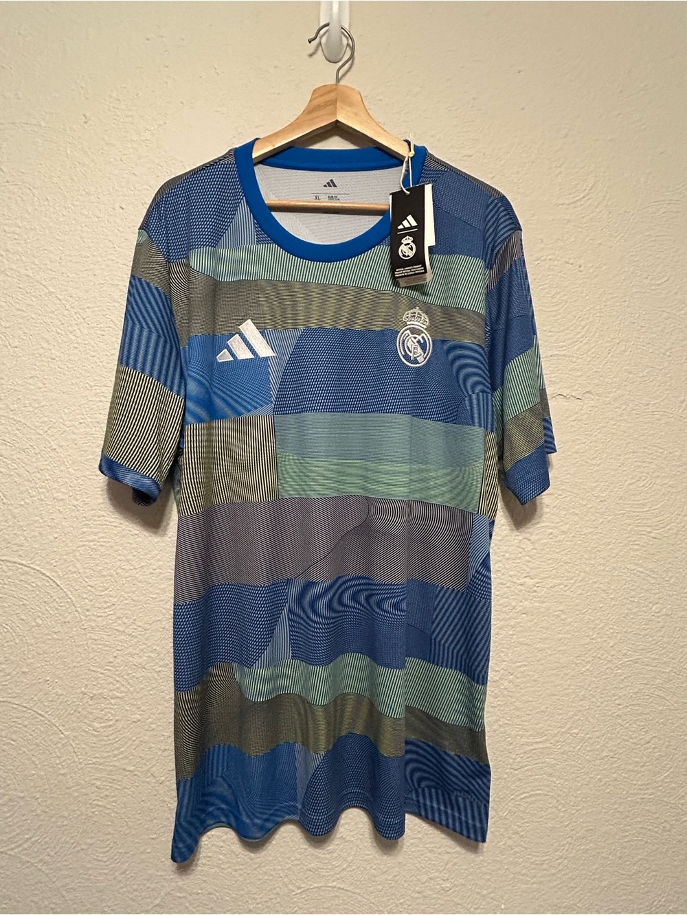 Real Madrid Adidas 25/26 Pre Match Soccer Training Jersey Size XL Slim Fit